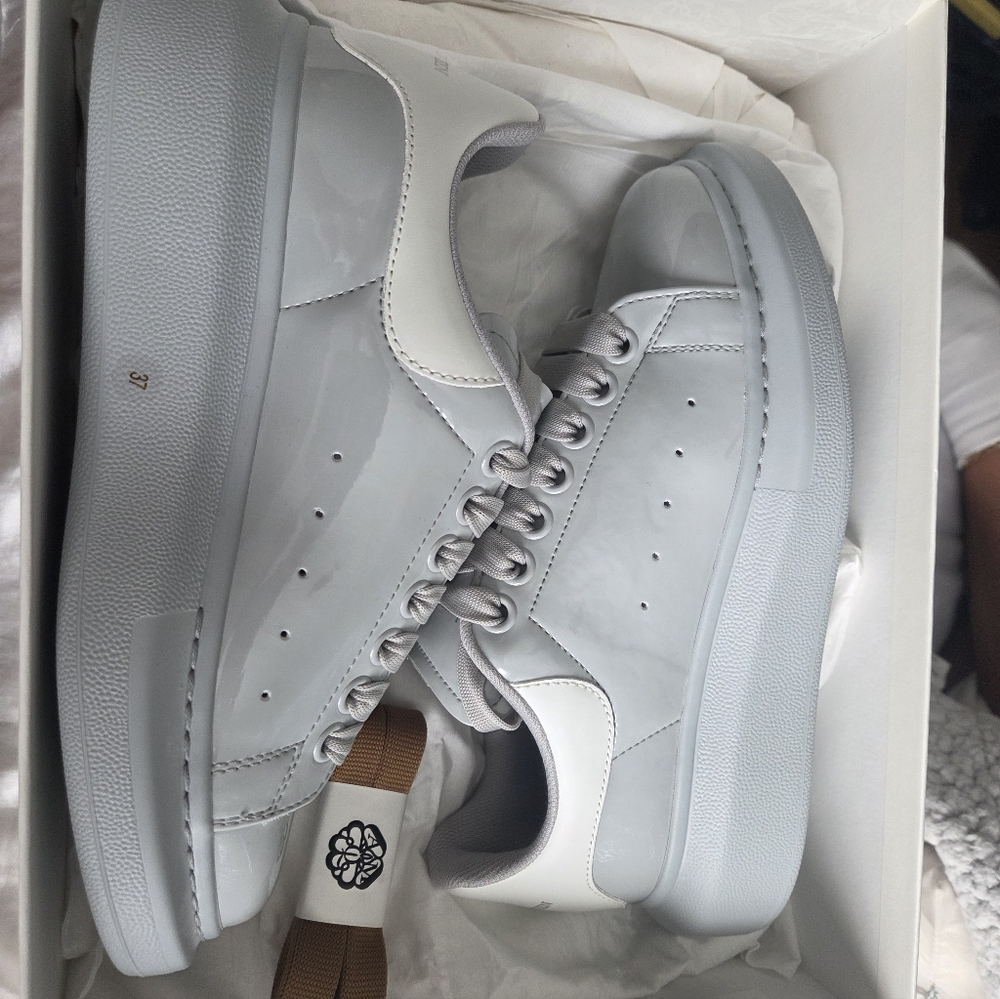 Alexander McQueen Tuscan Leather Sneaker Faggio Size 37 Never Worn - Picture 8 of 8